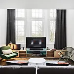 호스텔 제너레이터