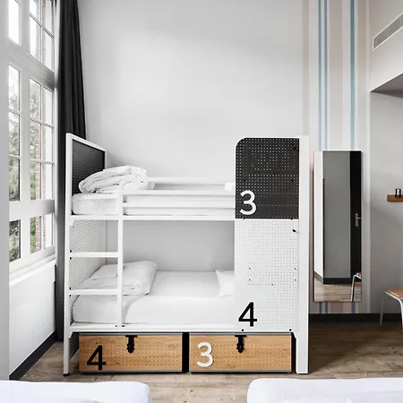 Hostel Generator Amsterdam