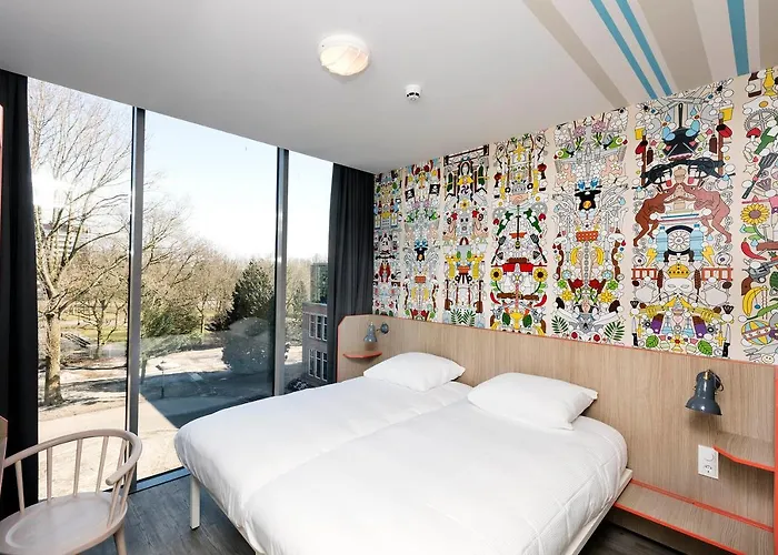 Auberge de jeunesse Generator