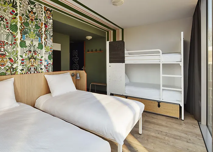 Auberge de jeunesse Generator