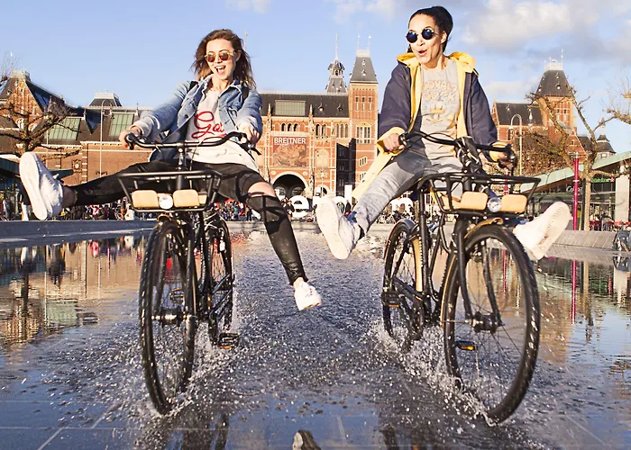 Auberge de jeunesse Generator