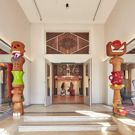 Generator Vandrarhem