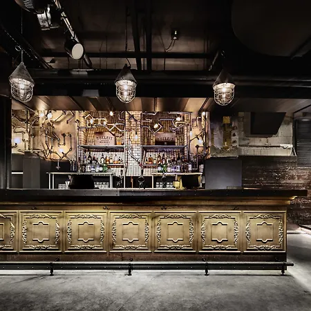 Vandrarhem Generator